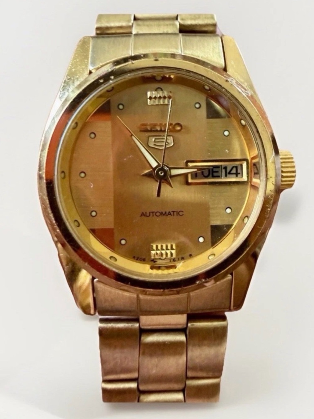 Seiko 5 Automatic Wrist Watch Women OS Gold Tone Day Date 4206-0332 Vintage